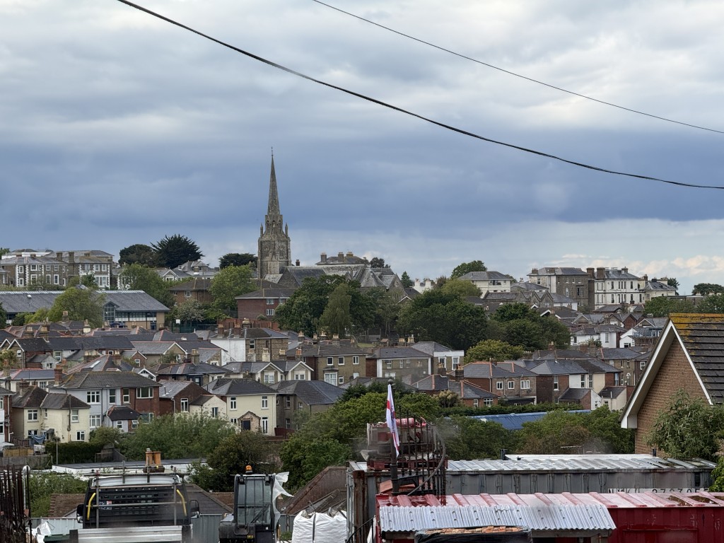 Lot: 55 - MODERN PURPOSE-BUILT FLAT WITH PARKING - View from the Living Room